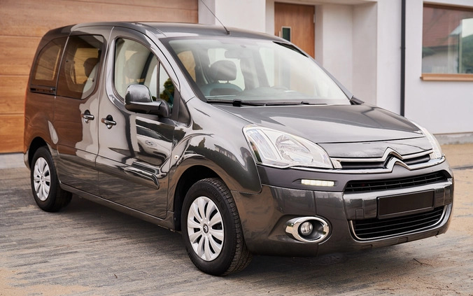 Citroen Berlingo cena 29900 przebieg: 232000, rok produkcji 2014 z Płock małe 781